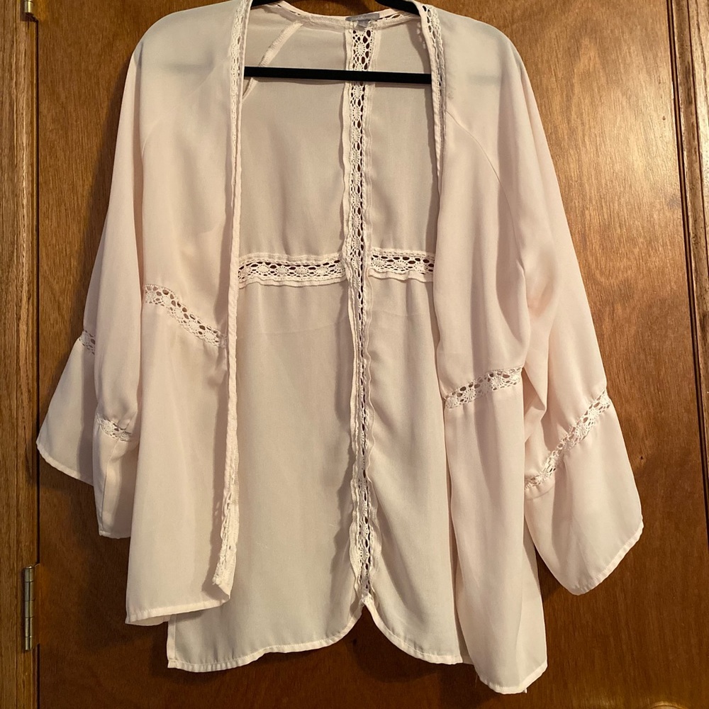 Light pink kimono